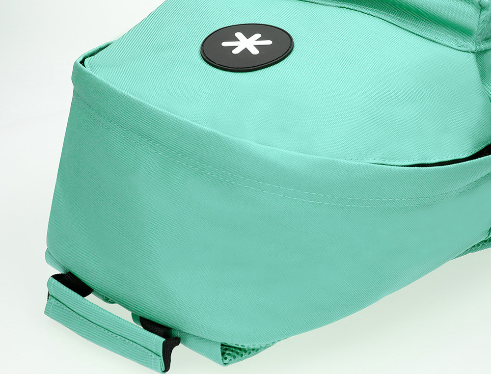 MOCHILA ANTARTIK CON ASA Y BOLSILLOS CON CREMALLERA COLOR VERDE MENTA 310X160X410 MM