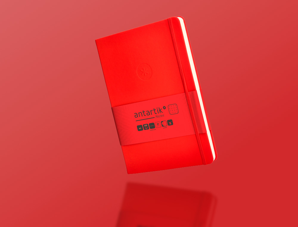 CUADERNO CON GOMILLA ANTARTIK NOTES TAPA DURA A5 HOJAS PUNTOS ROJO 100 HOJAS 80 GR FSC