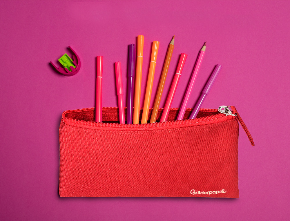 ESTUCHE PORTATODO LIDERPAPEL PLANO ANCHO UNA CREMALLERA 200X100 MM ROJO