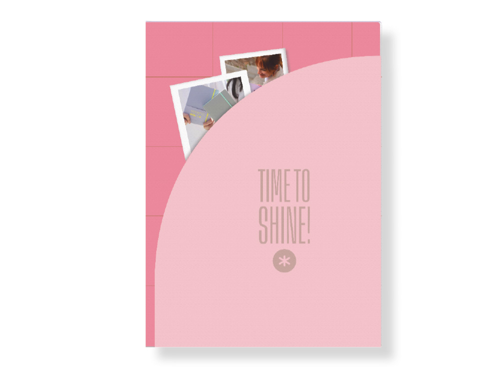 AGENDA ENCUADERNADA ANTARTIK TIME TO SHINE A5+ 2026 DÍA PÁGINA MORADO PAPEL 80G FSC