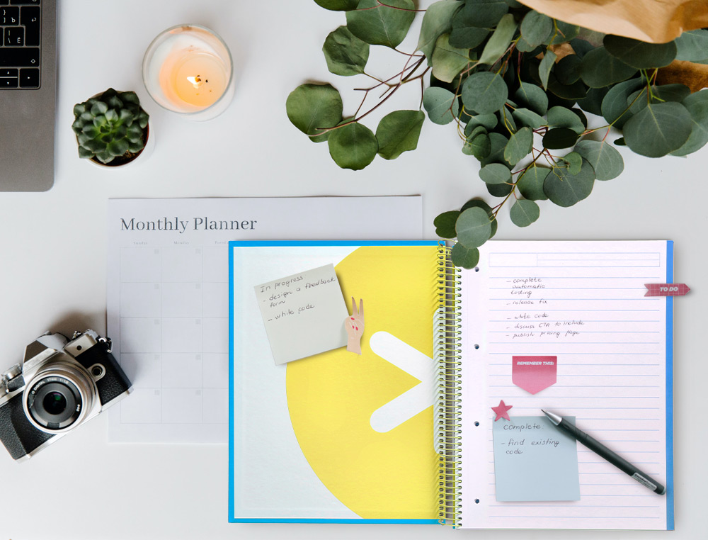 CUADERNO ESPIRAL A4 MICRO ANTARTIK TAPA FORRADA 120H 90 GR HORIZONTAL 5 BANDAS 4 TALADROS COLOR AZUL